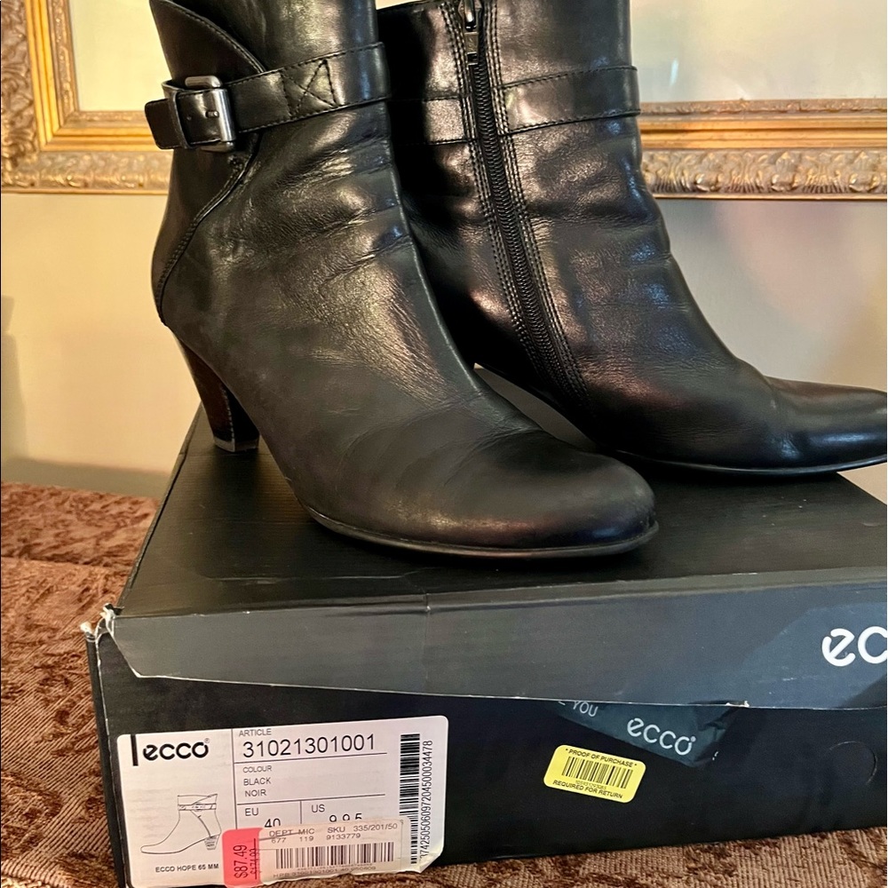 ECCO Hope Black Boots